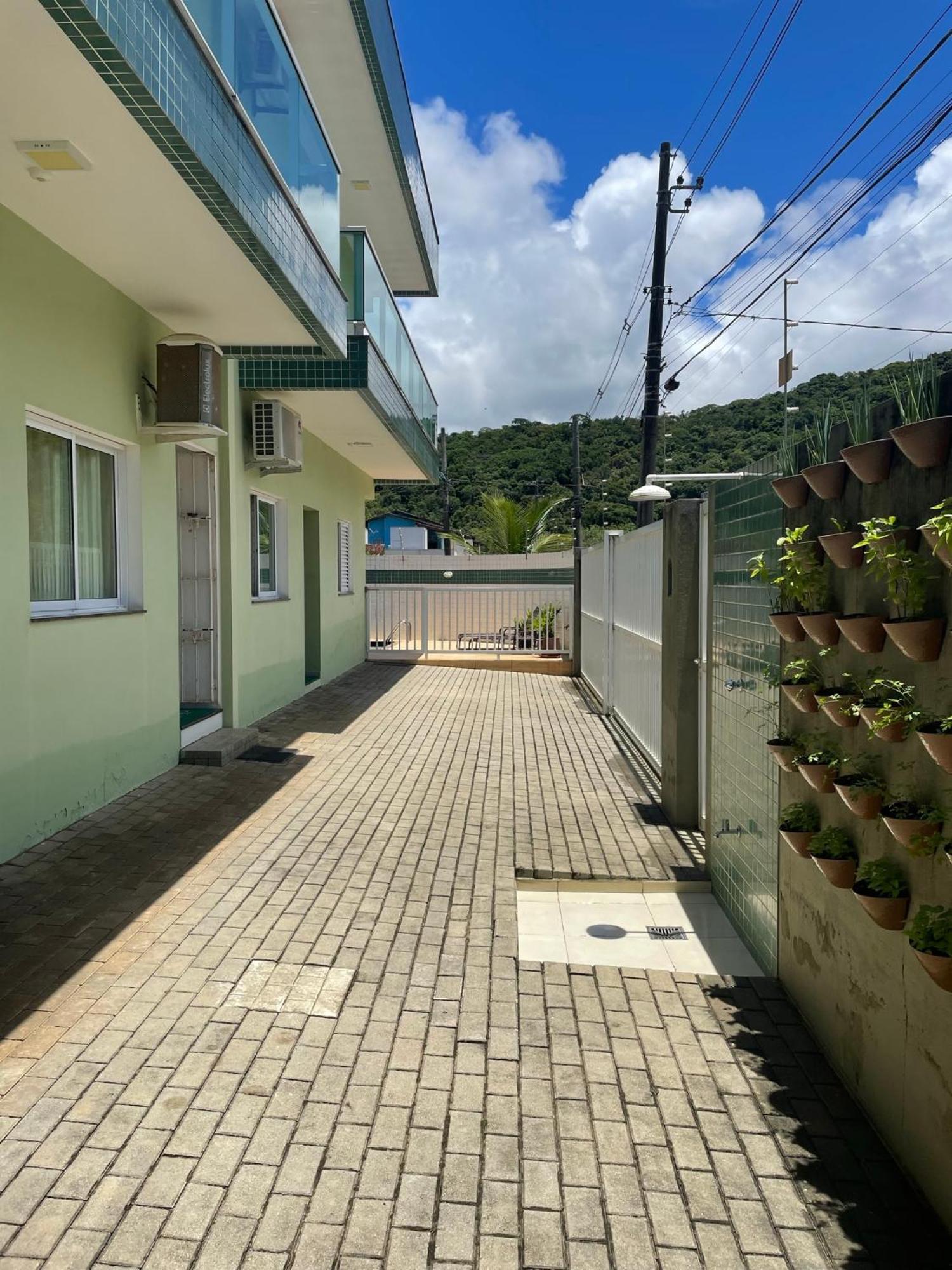 Js Aptos Ubatuba Esterno foto